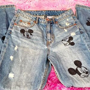 Divided H & M Disney Mickey Mouse Print Women jeans size 4